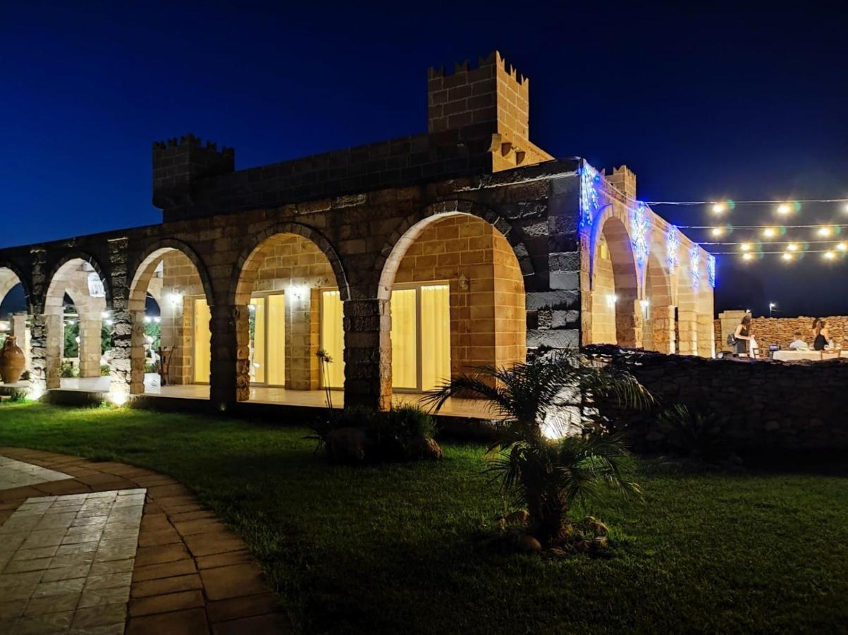 펠리네 Giardini Di Marzo 빌라 외부 사진