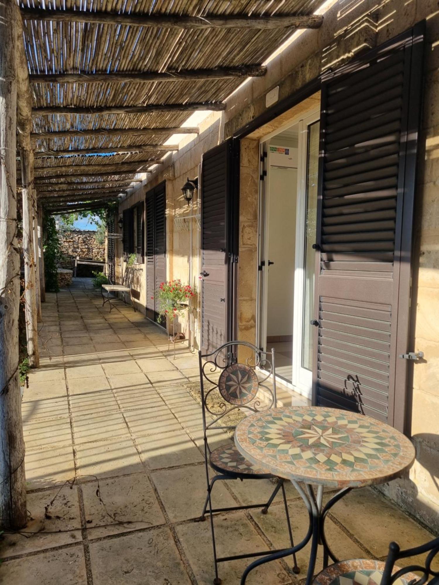 펠리네 Giardini Di Marzo 빌라 외부 사진